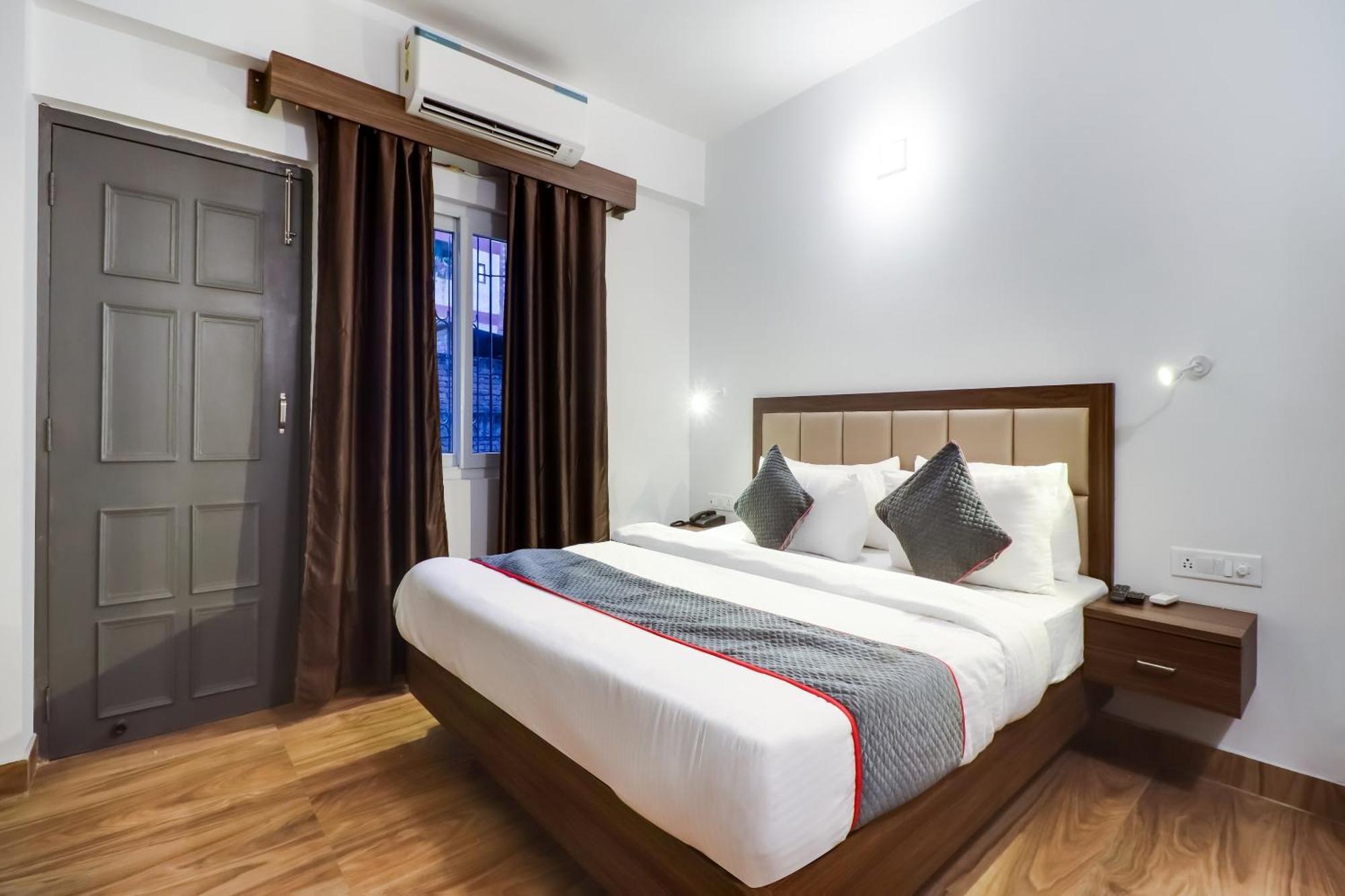Townhouse Townhouse Clark Inn Патна Екстер'єр фото